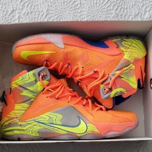 Lebrons xll